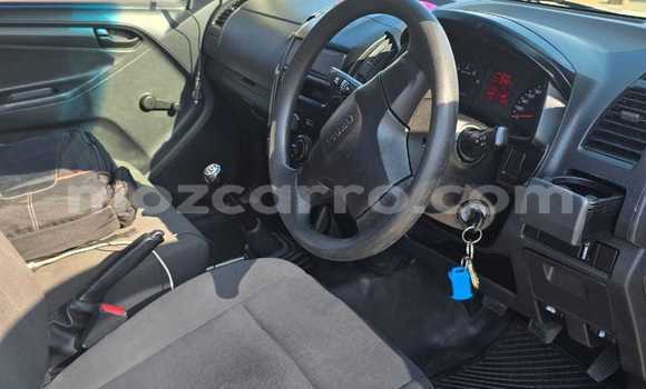 Comprar Usado Isuzu D-MAX Branco Carro em Inhambane em Inhambane Comprar Usado Isuzu D-MAX Branco Carro em Inhambane em Inhambane