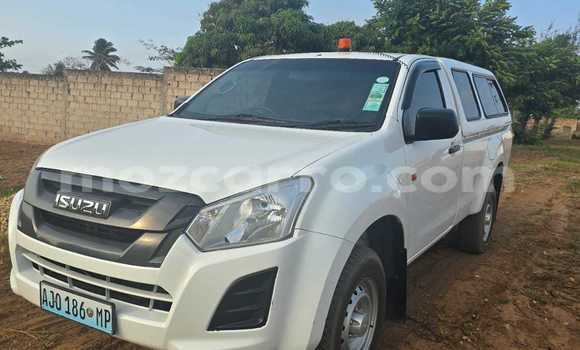 Comprar Usado Isuzu D-MAX Branco Carro em Inhambane em Inhambane Comprar Usado Isuzu D-MAX Branco Carro em Inhambane em Inhambane