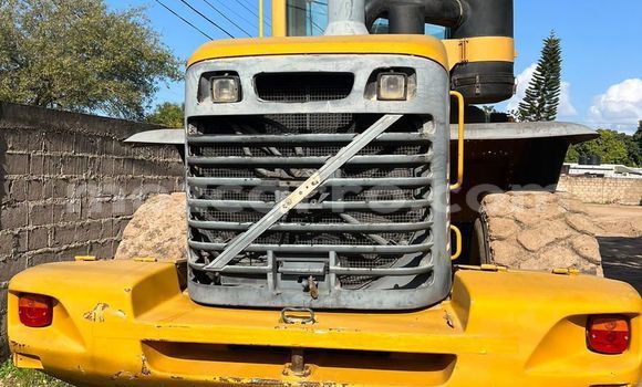 Tenga Tsaru Volvo 164 Zvimwe Mota in Maputo in Maputo Tenga Tsaru Volvo 164 Zvimwe Mota in Maputo in Maputo