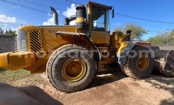 Tenga Tsaru Volvo 164 Zvimwe Mota in Maputo in Maputo Tenga Tsaru Volvo 164 Zvimwe Mota in Maputo in Maputo