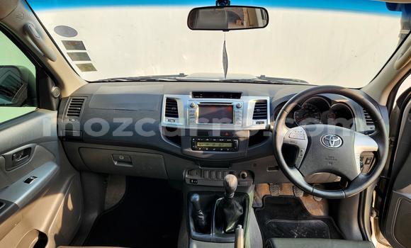 Tenga Tsaru Toyota Hilux Zvimwe Mota in Maputo in Maputo Tenga Tsaru Toyota Hilux Zvimwe Mota in Maputo in Maputo