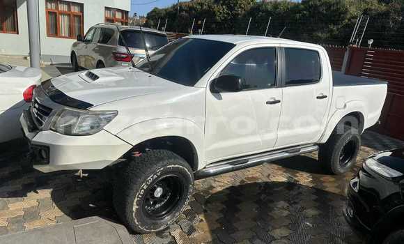 Buy Used Toyota Hilux White Car in Maputo in Maputo Buy Used Toyota Hilux White Car in Maputo in Maputo
