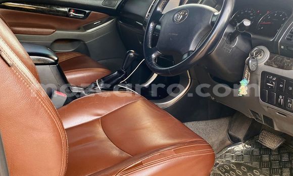Nunua Ilio tumika Toyota Land Cruiser Prado Nyeusi Gari ndani ya Maputo nchini Maputo Nunua Ilio tumika Toyota Land Cruiser Prado Nyeusi Gari ndani ya Maputo nchini Maputo