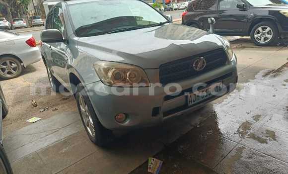 Buy Used Toyota RAV4 Green Car in Maputo in Maputo Buy Used Toyota RAV4 Green Car in Maputo in Maputo