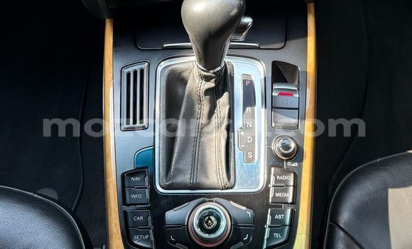 Comprar Novo Audi A4 Azul Carro em Maputo em Maputo Comprar Novo Audi A4 Azul Carro em Maputo em Maputo