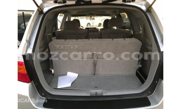 Tenga Imported Toyota Highlander Zvimwe Mota in Import - Dubai in Cabo Delgado Tenga Imported Toyota Highlander Zvimwe Mota in Import - Dubai in Cabo Delgado