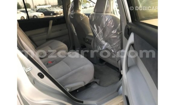 Tenga Imported Toyota Highlander Zvimwe Mota in Import - Dubai in Cabo Delgado Tenga Imported Toyota Highlander Zvimwe Mota in Import - Dubai in Cabo Delgado
