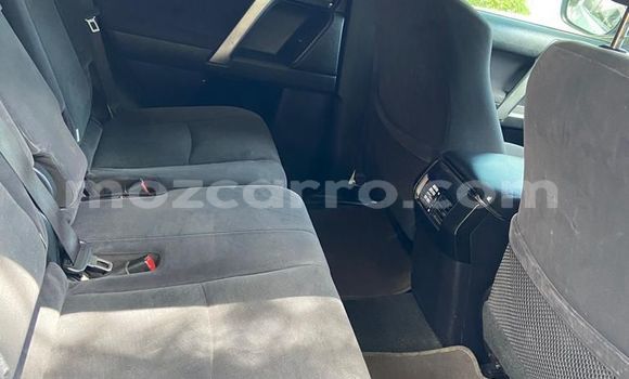 Buy Used Toyota Land Cruiser Prado White Car in Maputo in Maputo Buy Used Toyota Land Cruiser Prado White Car in Maputo in Maputo