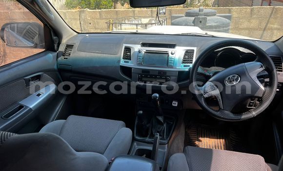 Buy Used Toyota Hilux White Car in Maputo in Maputo Buy Used Toyota Hilux White Car in Maputo in Maputo