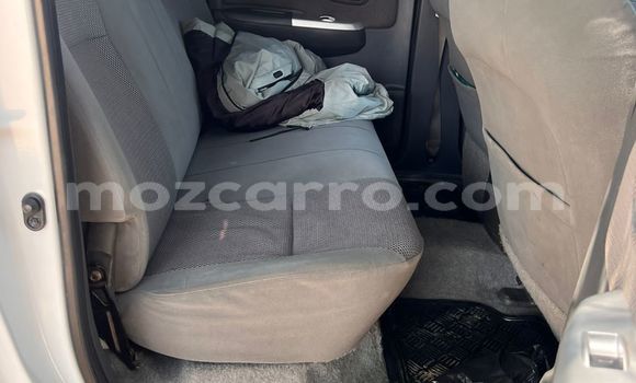 Buy Used Toyota Hilux White Car in Maputo in Maputo Buy Used Toyota Hilux White Car in Maputo in Maputo
