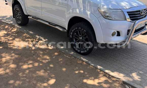 Buy Used Toyota Hilux White Car in Maputo in Maputo Buy Used Toyota Hilux White Car in Maputo in Maputo