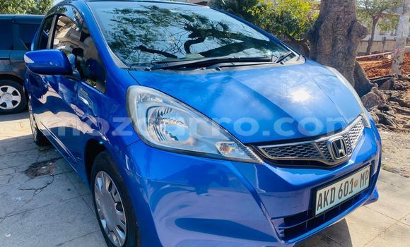 Buy Used Honda Fit Blue Car in Maputo in Maputo