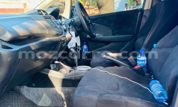 Nunua Ilio tumika Honda Fit Bluu Gari ndani ya Maputo nchini Maputo Nunua Ilio tumika Honda Fit Bluu Gari ndani ya Maputo nchini Maputo