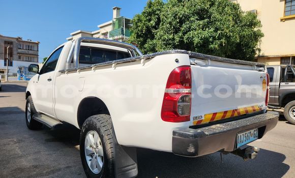 Tenga Tsaru Toyota Hilux Chena Mota in Maputo in Maputo Tenga Tsaru Toyota Hilux Chena Mota in Maputo in Maputo