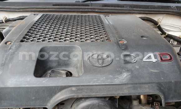 Comprar Usado Toyota Hilux Branco Carro em Maputo em Maputo Comprar Usado Toyota Hilux Branco Carro em Maputo em Maputo