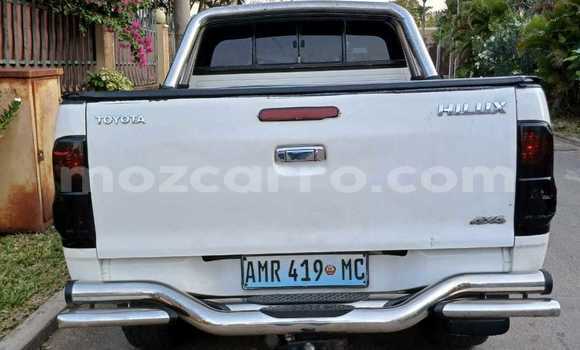 Comprar Usado Toyota Hilux Branco Carro em Maputo em Maputo Comprar Usado Toyota Hilux Branco Carro em Maputo em Maputo