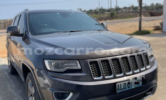 Tenga Tsaru Jeep Grand Cherokee Bhurawuni Mota in Maputo in Maputo