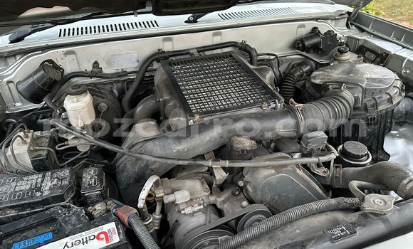 Comprar Usado Toyota Land Cruiser Prado Prata Carro em Maputo em Maputo Comprar Usado Toyota Land Cruiser Prado Prata Carro em Maputo em Maputo