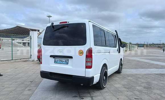 Comprar Usado Toyota Hiace Branco Carro em Maputo em Maputo Comprar Usado Toyota Hiace Branco Carro em Maputo em Maputo