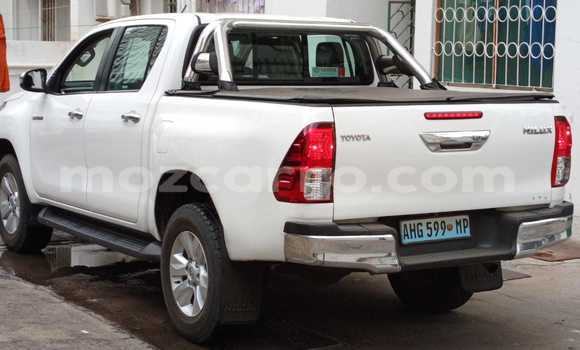 Buy Used Toyota Hilux White Car in Maputo in Maputo Buy Used Toyota Hilux White Car in Maputo in Maputo