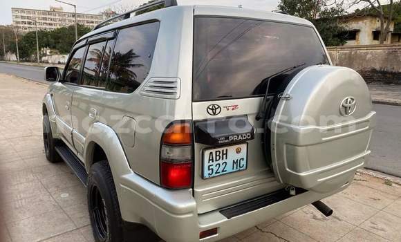 Nunua Ilio tumika Toyota Land Cruiser Prado Nyingine Gari ndani ya Maputo nchini Maputo Nunua Ilio tumika Toyota Land Cruiser Prado Nyingine Gari ndani ya Maputo nchini Maputo