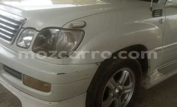 Buy Used Toyota Land Cruiser White Car in Maputo in Maputo Buy Used Toyota Land Cruiser White Car in Maputo in Maputo