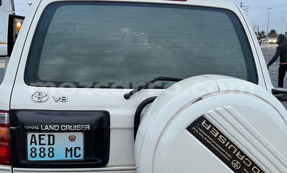 Buy Used Toyota Land Cruiser Prado White Car in Maputo in Maputo Buy Used Toyota Land Cruiser Prado White Car in Maputo in Maputo
