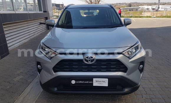 Nunua Ilio tumika Toyota RAV4 Nyingine Gari ndani ya Maputo nchini Maputo Nunua Ilio tumika Toyota RAV4 Nyingine Gari ndani ya Maputo nchini Maputo