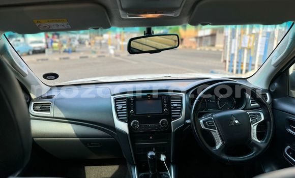 Comprar Novo Mitsubishi Triton Branco Carro em Maputo em Maputo Comprar Novo Mitsubishi Triton Branco Carro em Maputo em Maputo