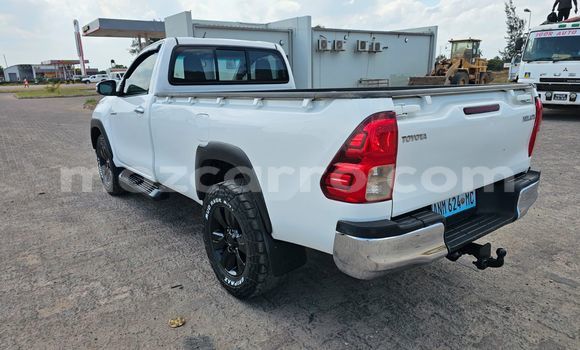 Comprar Usado Toyota Hilux Branco Carro em Maputo em Maputo Comprar Usado Toyota Hilux Branco Carro em Maputo em Maputo