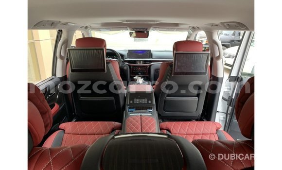 Nunua Imported Lexus LX Nyeusi Gari ndani ya Import - Dubai nchini Cabo Delgado Nunua Imported Lexus LX Nyeusi Gari ndani ya Import - Dubai nchini Cabo Delgado