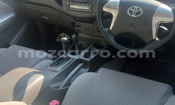 Tenga Tsaru Toyota Hilux Chena Mota in Maputo in Maputo Tenga Tsaru Toyota Hilux Chena Mota in Maputo in Maputo