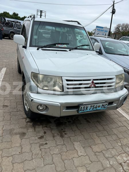 Big with watermark mitsubishi pajero io maputo maputo 29700