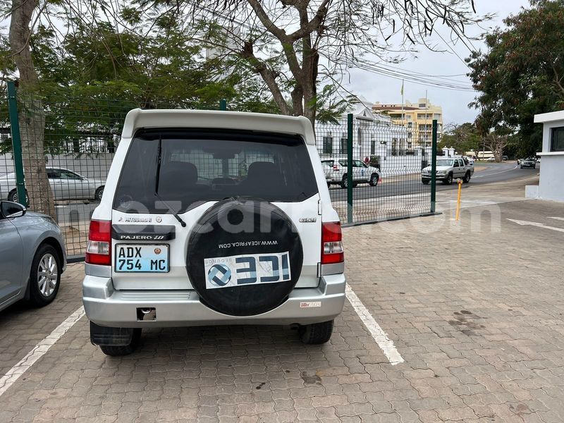 Big with watermark mitsubishi pajero io maputo maputo 29700