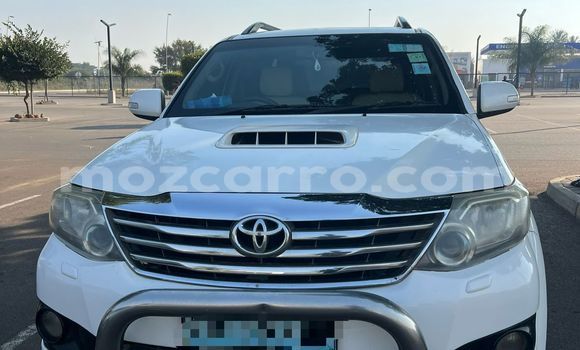 Comprar Usado Toyota Fortuner Branco Carro em Maputo em Maputo Comprar Usado Toyota Fortuner Branco Carro em Maputo em Maputo