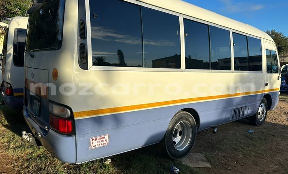 Tenga Tsaru Toyota Hiace Bhuruu Mota in Maputo in Maputo Tenga Tsaru Toyota Hiace Bhuruu Mota in Maputo in Maputo