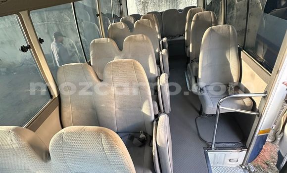 Tenga Tsaru Toyota Hiace Bhuruu Mota in Maputo in Maputo Tenga Tsaru Toyota Hiace Bhuruu Mota in Maputo in Maputo