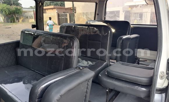 Comprar Usado Toyota Hiace Preto Carro em Maputo em Maputo Comprar Usado Toyota Hiace Preto Carro em Maputo em Maputo