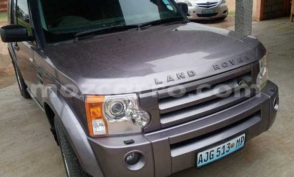 Nunua Ilio tumika Land Rover Discovery Beige Gari ndani ya Maputo nchini Maputo