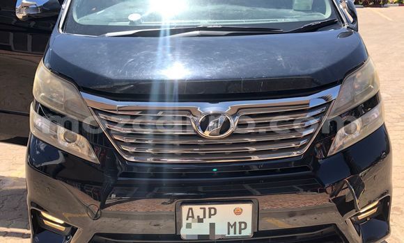 Comprar Usado Toyota Vellfire Preto Carro em Maputo em Maputo