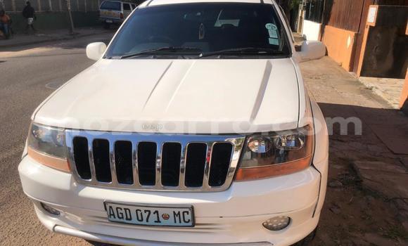 Buy Used Jeep Cherokee White Car in Maputo in Maputo Buy Used Jeep Cherokee White Car in Maputo in Maputo