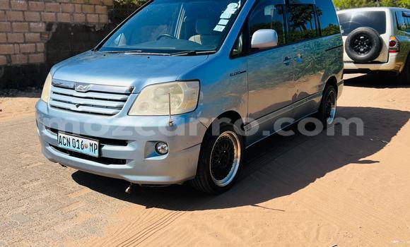 Nunua Ilio tumika Toyota Noah Nyingine Gari ndani ya Maputo nchini Maputo Nunua Ilio tumika Toyota Noah Nyingine Gari ndani ya Maputo nchini Maputo