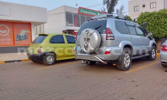 Nunua Ilio tumika Toyota Land Cruiser Prado Fedha Gari ndani ya Maputo nchini Maputo Nunua Ilio tumika Toyota Land Cruiser Prado Fedha Gari ndani ya Maputo nchini Maputo