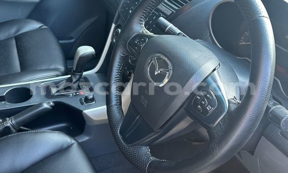 Comprar Usado Mazda BT-50 Branco Carro em Maputo em Maputo Comprar Usado Mazda BT-50 Branco Carro em Maputo em Maputo
