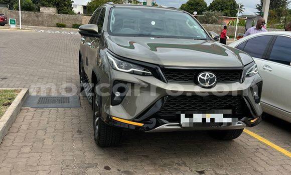 Comprar Usado Toyota Fortuner De outros Carro em Maputo em Maputo