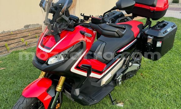 Comprar Usado Honda X-ADV Vermelho Moto em Maputo em Maputo