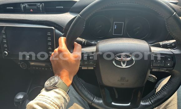Comprar Novo Toyota Hilux Branco Carro em Maputo em Maputo Comprar Novo Toyota Hilux Branco Carro em Maputo em Maputo