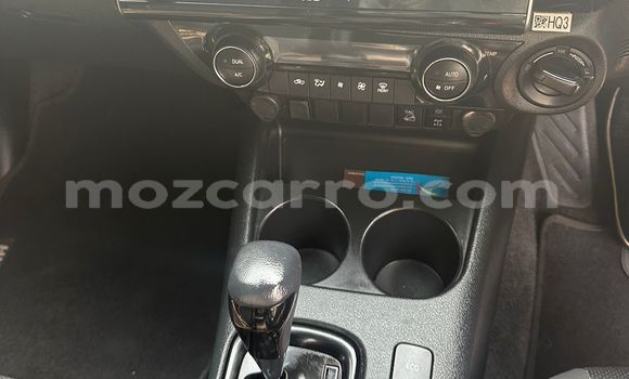Comprar Novo Toyota Hilux Branco Carro em Maputo em Maputo Comprar Novo Toyota Hilux Branco Carro em Maputo em Maputo