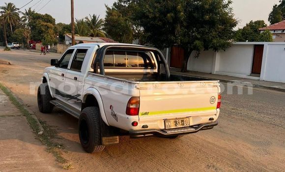 Tenga Tsaru Mitsubishi Colt Chena Mota in Maputo in Maputo Tenga Tsaru Mitsubishi Colt Chena Mota in Maputo in Maputo