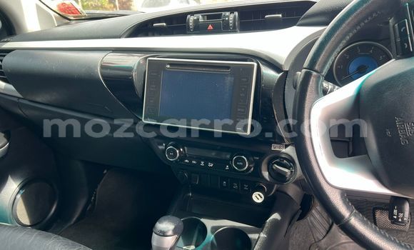 Comprar Usado Toyota Hiluxe Revo Branco Carro em Maputo em Maputo Comprar Usado Toyota Hiluxe Revo Branco Carro em Maputo em Maputo